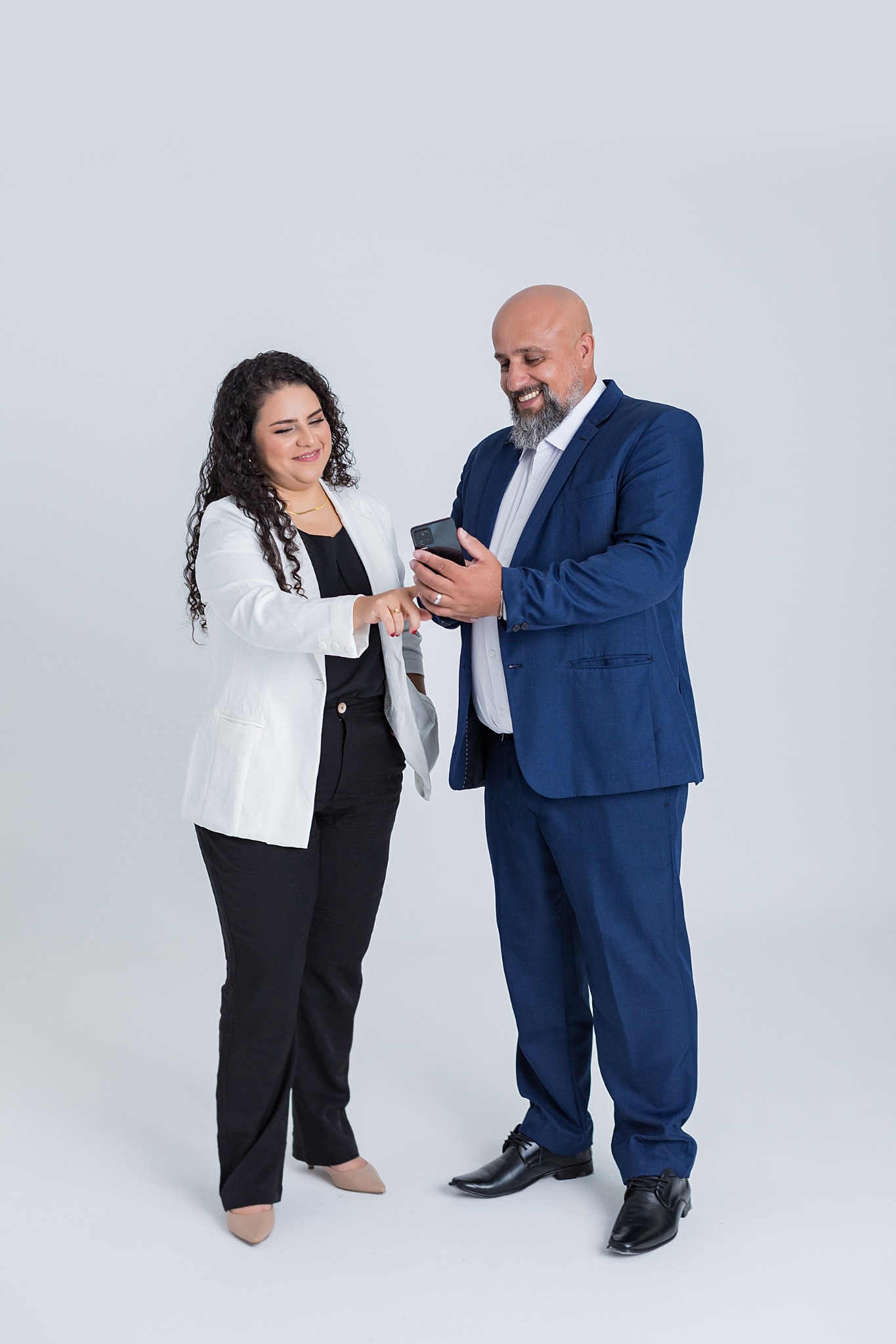 Aline Abdalla e Alessandro Arruda, sócios da Hajafort Construtora